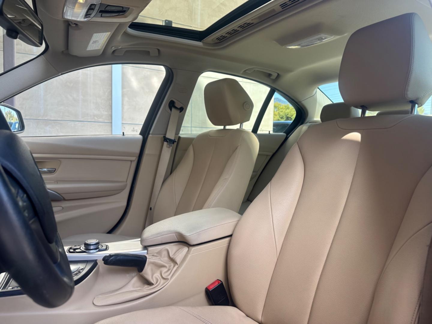 2012 WHITE /Tan BMW 3-Series Leather (WBA3C1C59CF) with an 4 Cylinder engine, Automatic transmission, located at 30 S. Berkeley Avenue, Pasadena, CA, 91107, (626) 248-7567, 34.145447, -118.109398 - Low Miles!! this 2012 BMW 3-Series 328i Sedan looks and drives well. Are you in search of a reliable and stylish vehicle in Pasadena, CA, but concerned about your credit history? Look no further! We have this impressive 2012 BMW 3-Series 328i Sedan with low miles available at our dealership. We unde - Photo#13